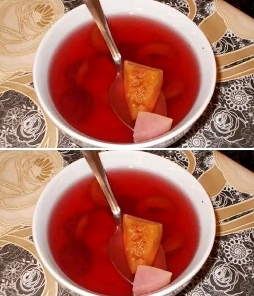 Fai bollire una foglia di alloro con una mela e ti dimenticherai dei farmaci. Segna la ricetta