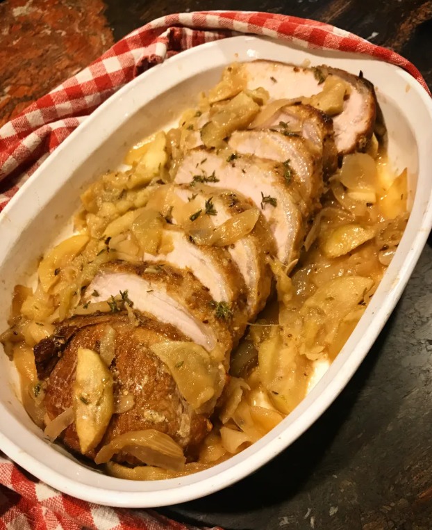 Arrosto di Filetto di Manzo con Mele e Cipolle