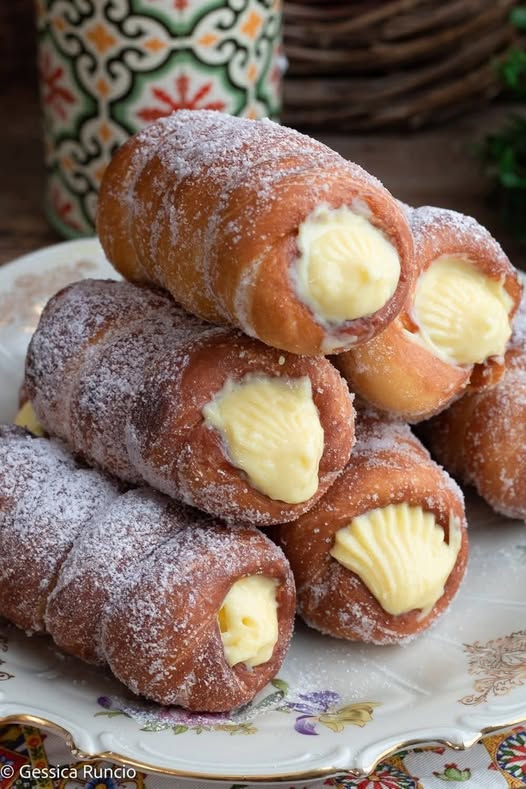 Questa è la ricetta che uso per i torciglioni messinesi