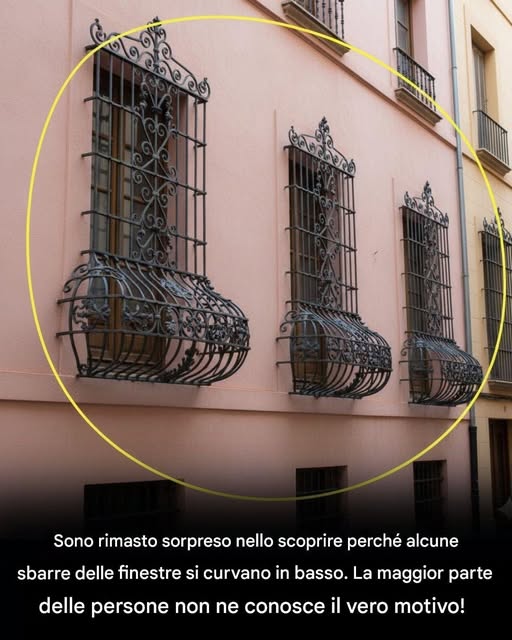 Perché alcune barre delle finestre sono curve nella parte inferiore?