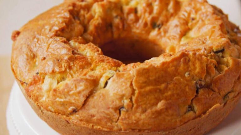 Ciambella salsiccia e funghi: soffice e saporita