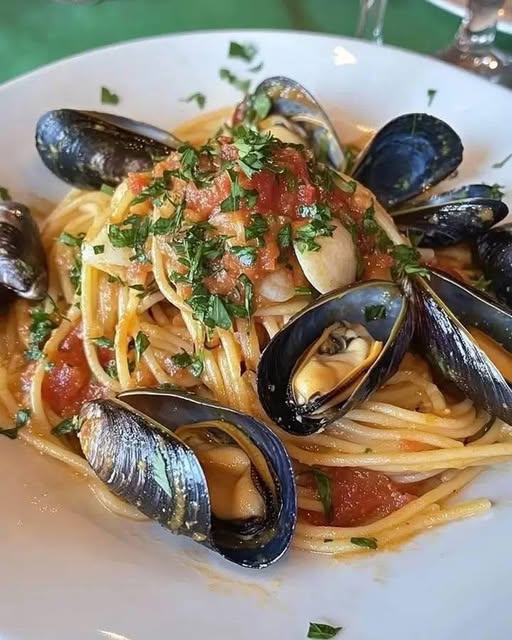 Spaghetto con cozze e vongole