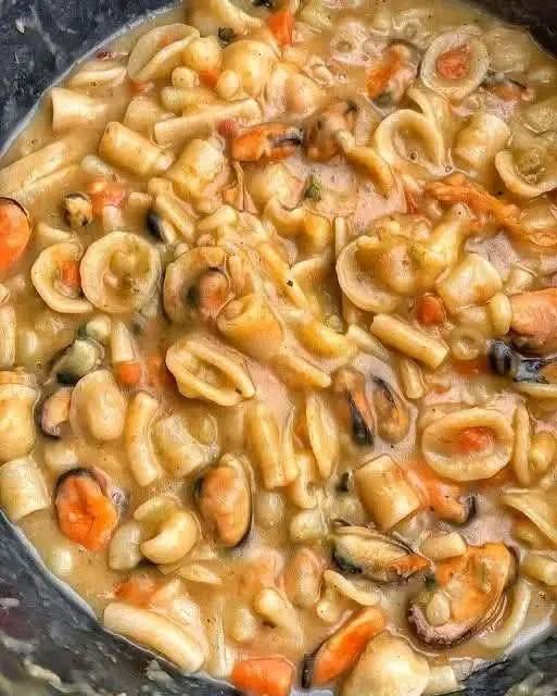 RICETTA PASTA PATATE E COZZE