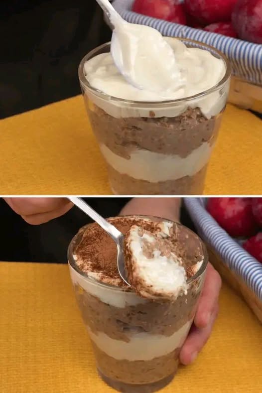 Colazione in bicchiere con avena yogurt e cacao che preparo la sera per la mattina dopo