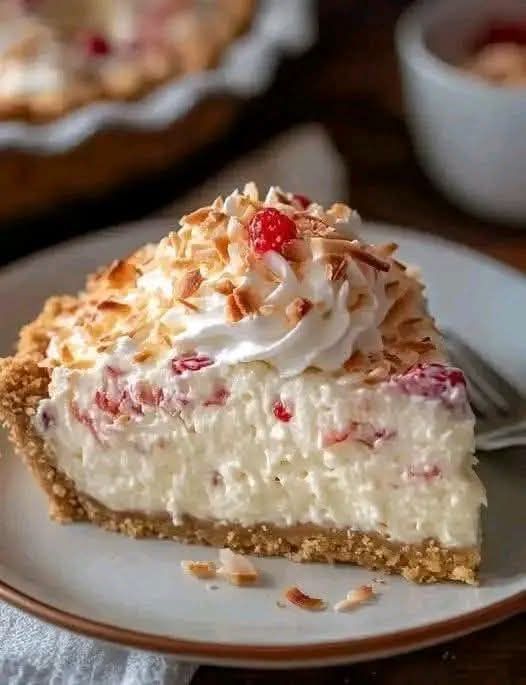 ☁️ LA TORTA NUVOLA AL COCCO E FRUTTI ROSSI: IL DOLCE “ZERO ZUCCHERI” CHE INCANTA IL WEB! ☁️